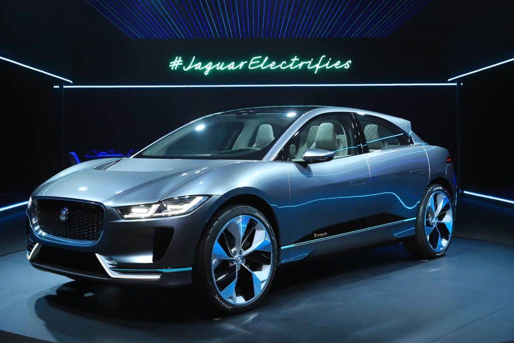 Jaguar Land Rover kauft sich bei Cloud Car ein 38 der-Autotester