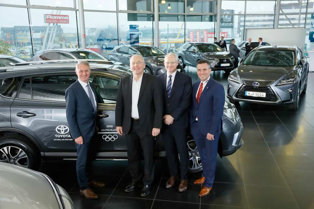 Toyota ist Partner der Olympiamannschaft 5 der-Autotester