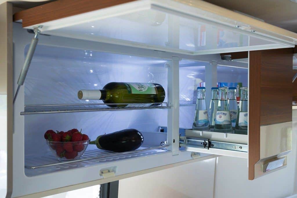 Hobby-Neuheiten: Vantana mit einzigartigem Kühlschrank 2 der-Autotester