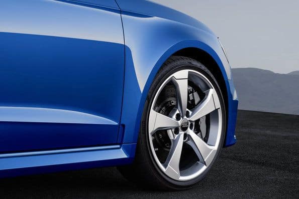 Audi RS3 - 33 PS mehr machen den 5-Zylinder zum King unter den Kompakten 11 der-Autotester