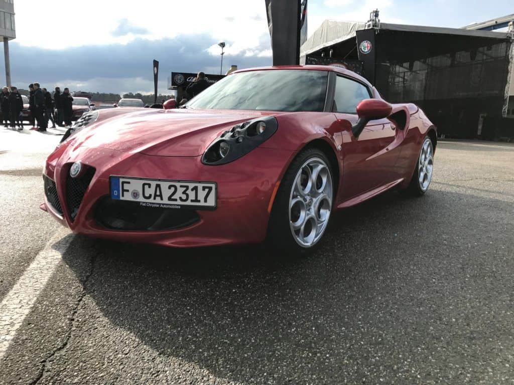 Alfa Romeo Stelvio und Giulia Quadrifoglio – Unterwegs in der rot-schwarzen Alfa Welt 10 der-Autotester