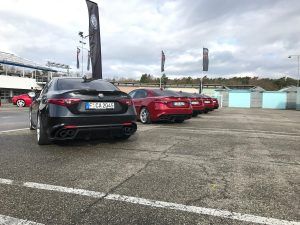 Alfa Romeo Stelvio und Giulia Quadrifoglio – Unterwegs in der rot-schwarzen Alfa Welt 15 der-Autotester