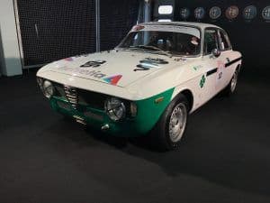 Alfa Romeo Stelvio und Giulia Quadrifoglio – Unterwegs in der rot-schwarzen Alfa Welt 14 der-Autotester