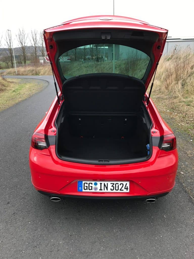Opel Insignia Grand Sport - Limousine mit großer Klappe 3 Opel Insignia Grand Sport 2.0 DIT 4x4 Kofferraum