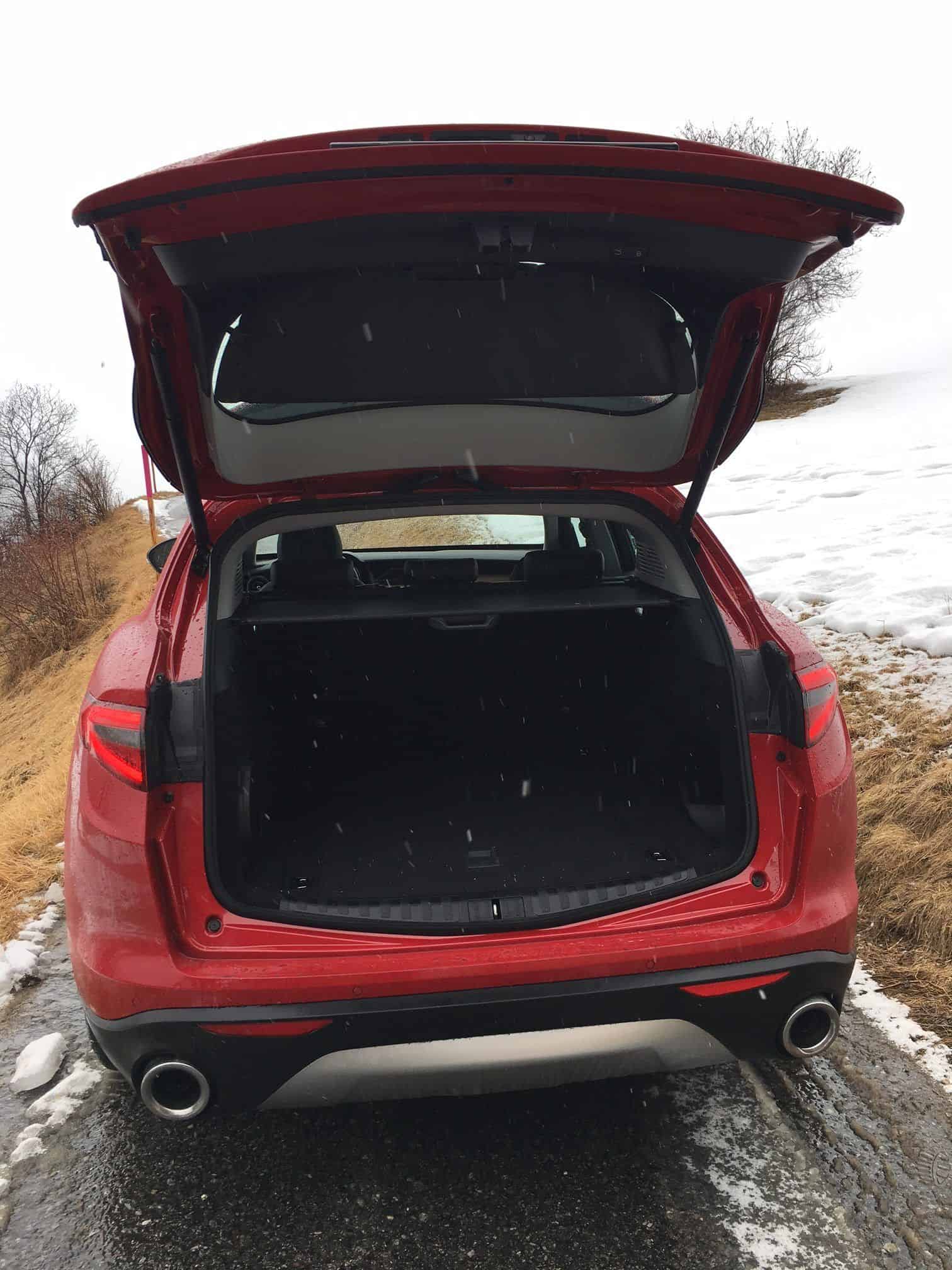 Alfa Romeo Stelvio - Italienisches SUV mit der Extraportion Emozioni 3 der-Autotester