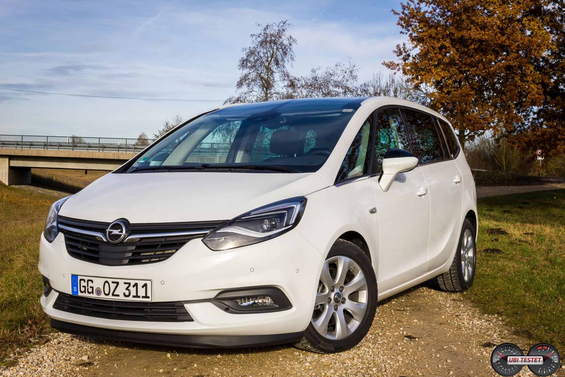 Wer trägt die Krone der Familientransporter - Opel Zafira gegen VW Touran 2 der-Autotester