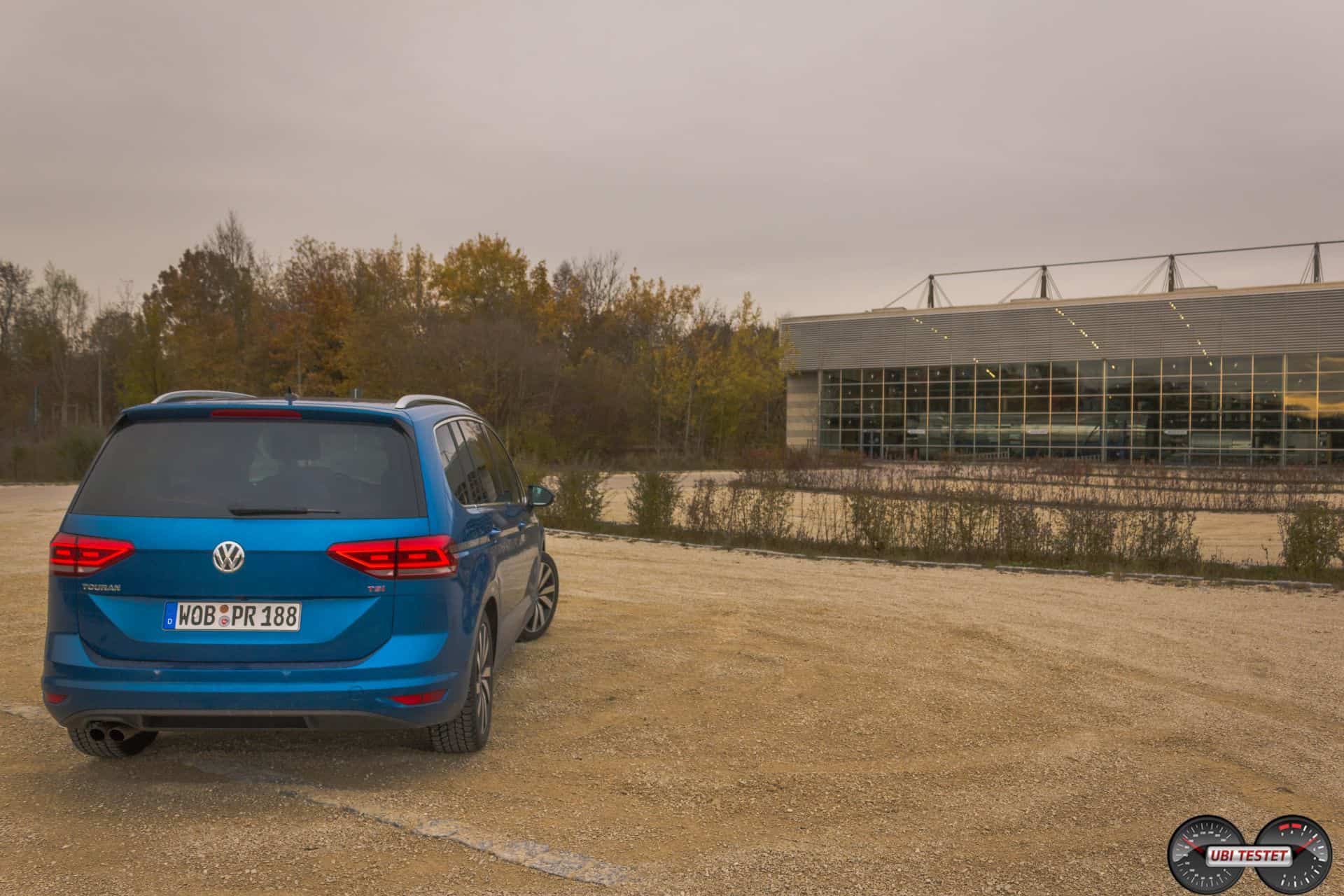 Wer trägt die Krone der Familientransporter - Opel Zafira gegen VW Touran 16 der-Autotester