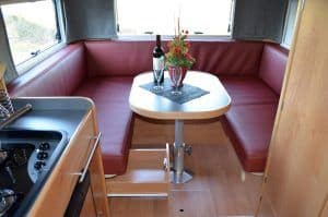Seltener Alkoven-Bulli: Robel D 595 H 1 der-Autotester