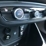 Opel Crossland X - French Connection 10 der-Autotester