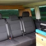 Volkswagen California Beach mit Holz in der Hütt’n 3 der-Autotester