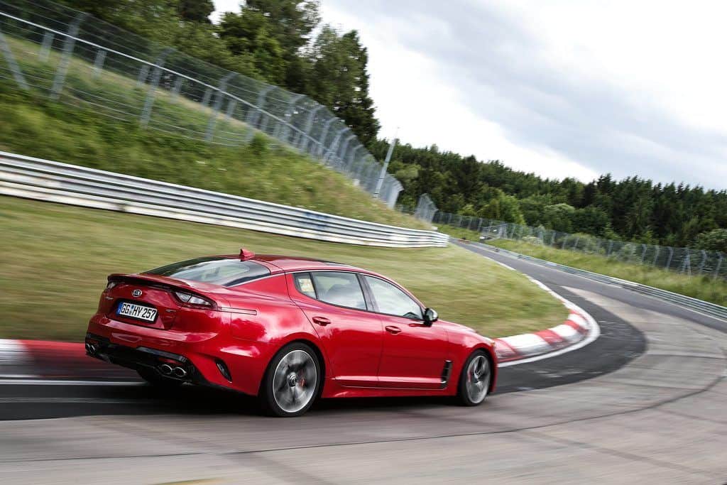 Kia Stinger wird auf dem Nürburgring getestet 1 der-Autotester