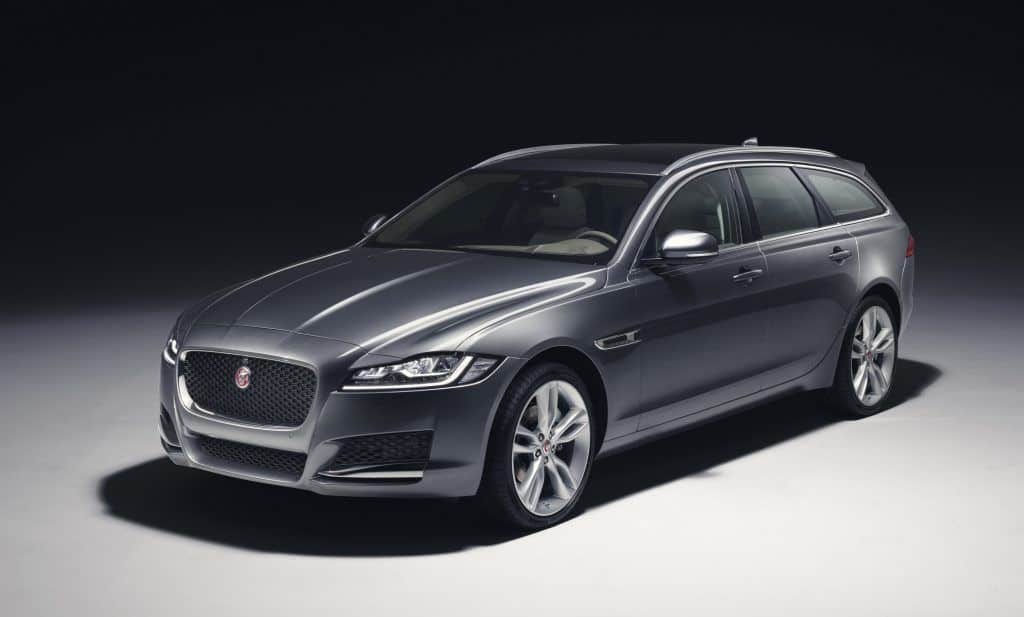 AvD-Oldtimer-Grand-Prix: Jaguar präsentiert klassische und neue Highlights 4 Jaguar XF Sportbrake