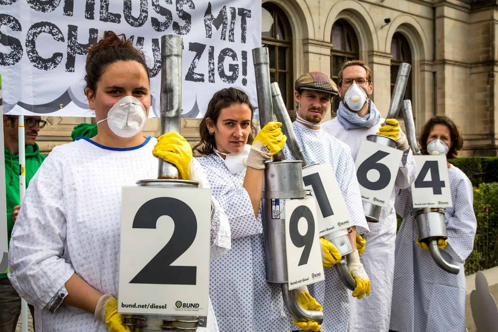 BUND verklagt Kraftfahrtbundesamt 6 der-Autotester