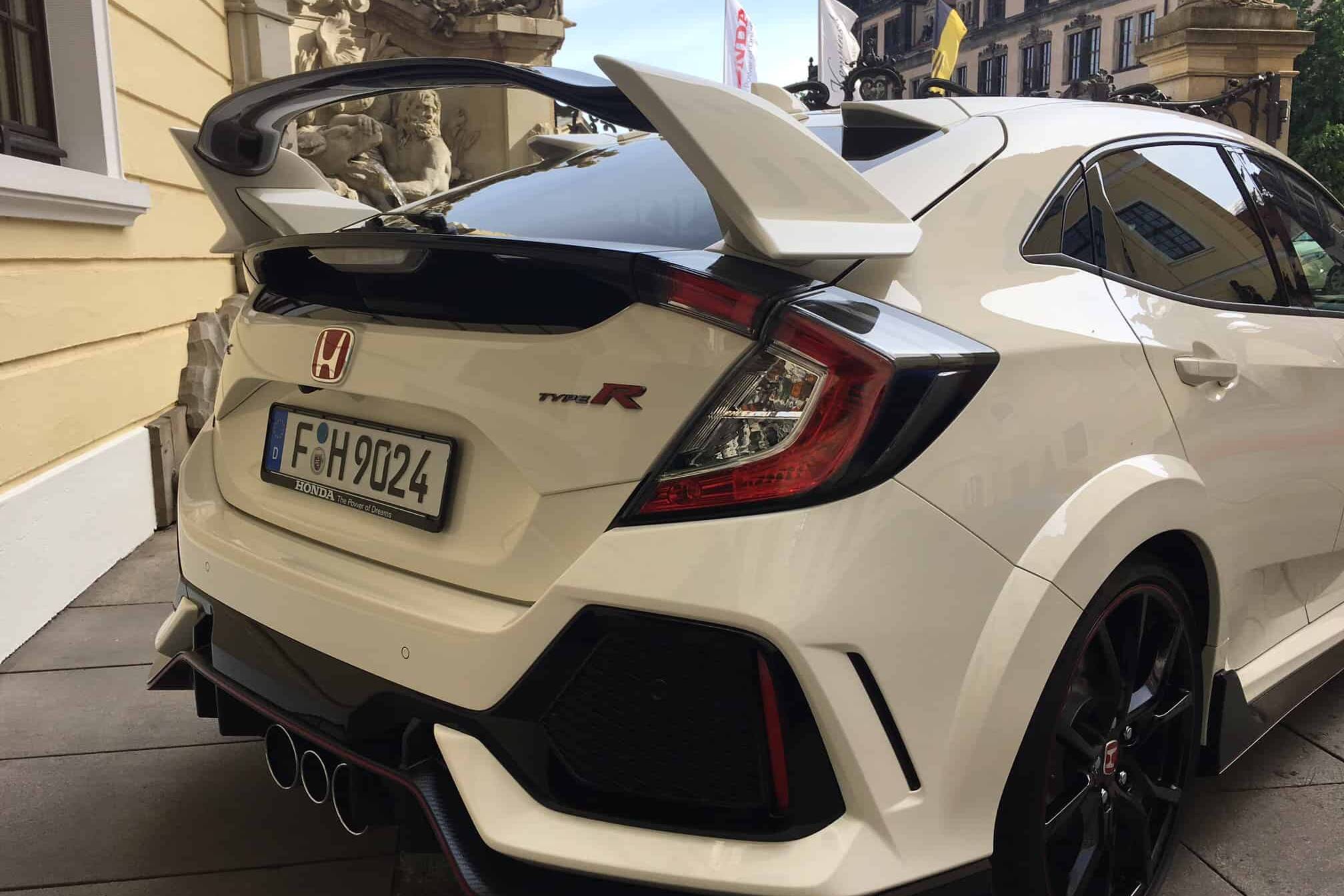 Honda Civic Type R mit 320 PS beim Händler 2 der-Autotester