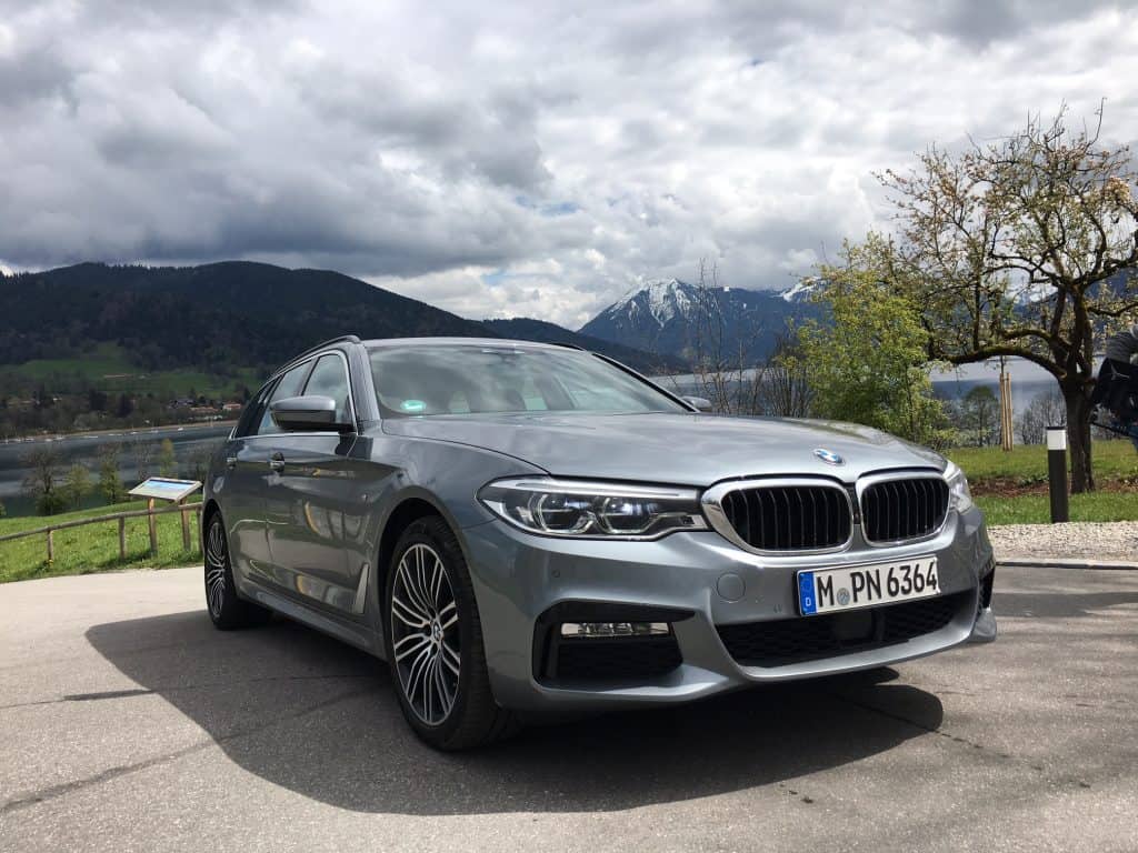 BMW 5er Touring - Teil-autonomer Luxus-Laster 11 der-Autotester