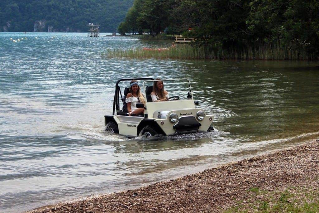 Mit dem Mini Moke ins Wasser 1 der-Autotester