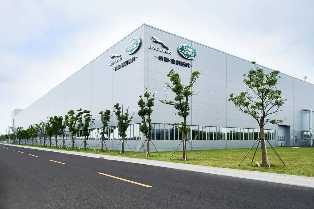 Jaguar Land Rover eröffnet Motorenwerk in China 1 der-Autotester