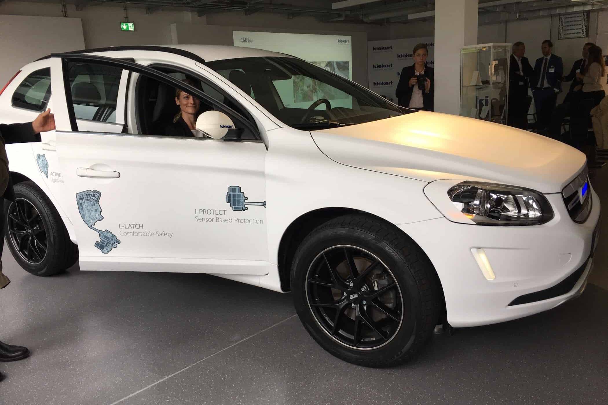 Das E-Schloss und die autonome Tür von Kiekert 14 der-Autotester