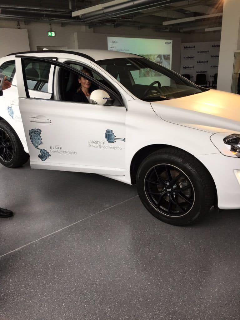 Das E-Schloss und die autonome Tür von Kiekert 11 der-Autotester