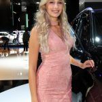 Messe-Girls: Die schönste Seite der IAA 10 der-Autotester