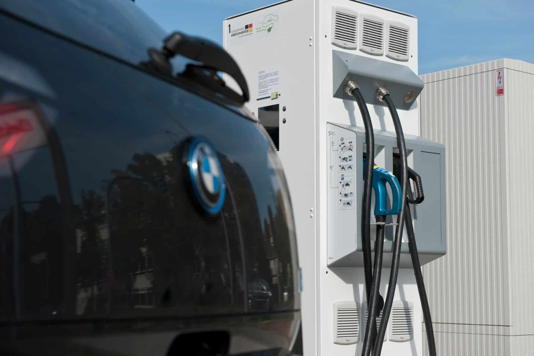 Grünes Licht für mehr als 1.000 neue Ladesäulen 2 der-Autotester