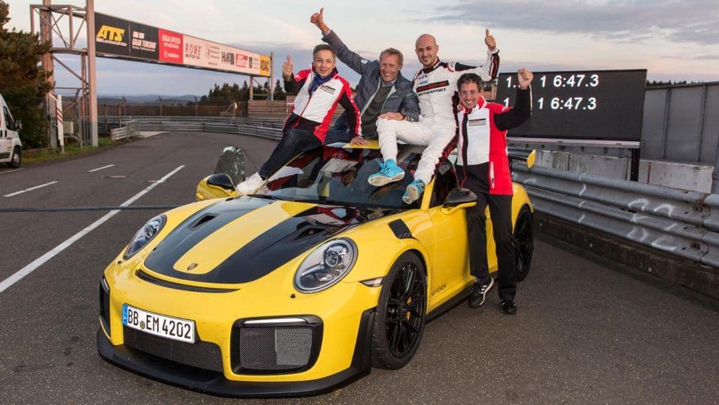 Porsche 911 GT2 RS: Mit 700 PS in 6,47 Minuten auf der Nordschleife unterwegs 1 der-Autotester