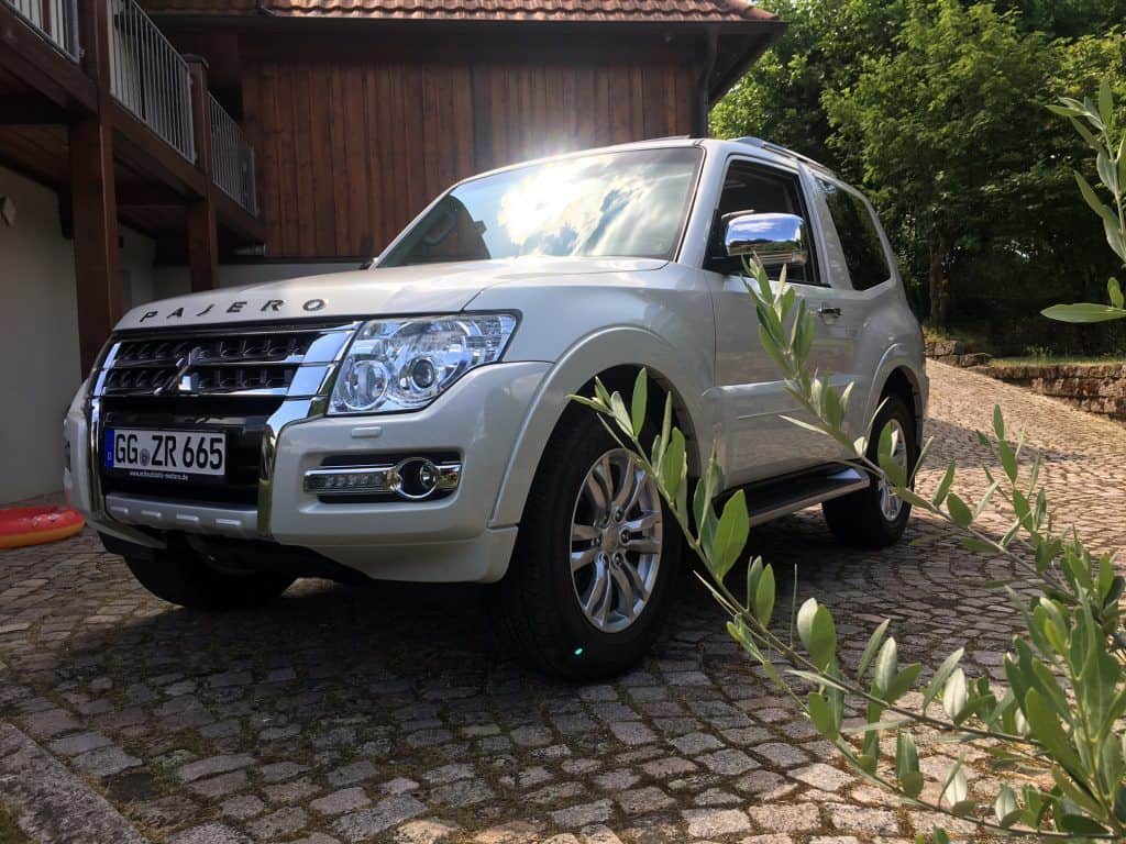 Mitsubishi Pajero - Einer der letzten kernig-kantigen Geländewagen 9 der-Autotester