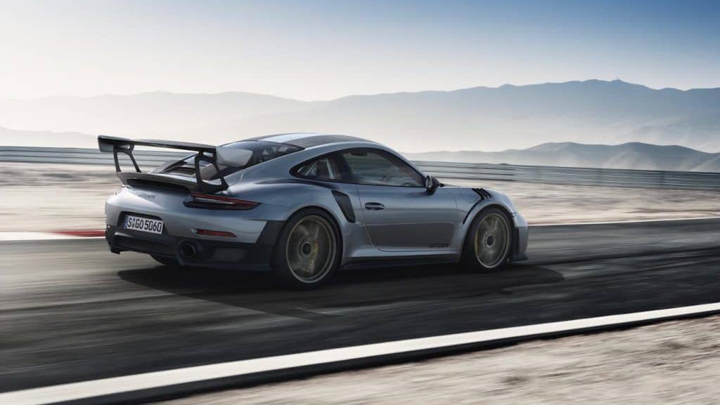 Porsche 911 GT2 RS: Mit 700 PS in 6,47 Minuten auf der Nordschleife unterwegs 4 Porsche 911 GT2 RS: Mit 700 PS in 6,47 Minuten auf der Nordschleife unterwegs