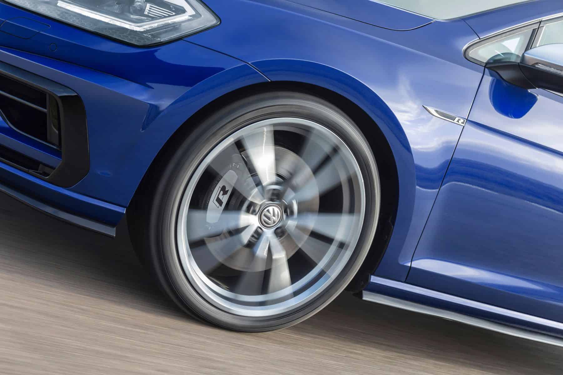 VW Golf Performance-Paket: Nur Fliegen ist schöner 4 der-Autotester