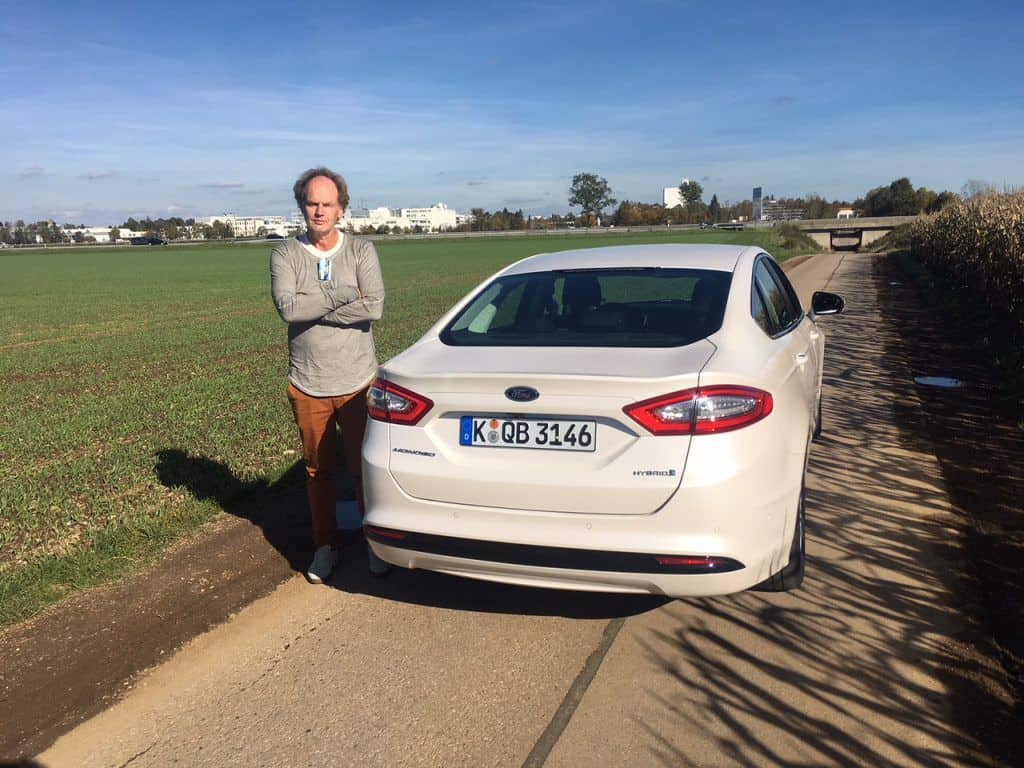 Unter fünf Liter sind auch in der Mittelklasse möglich 1 Ford Mondeo Hybrid