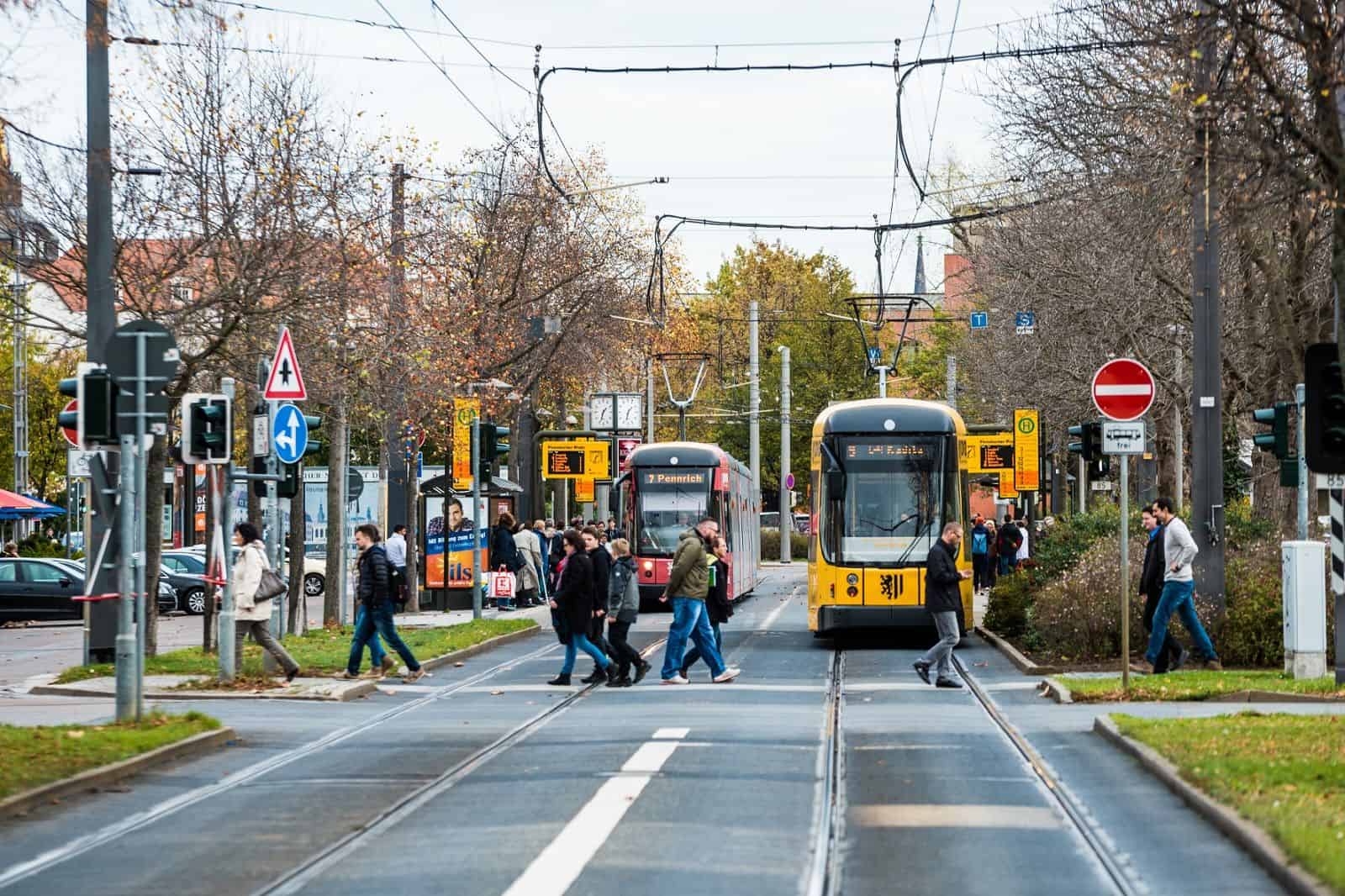Stadtverkehr in 15 deutschen Städten: Dresden top - Köln flop 4 der-Autotester
