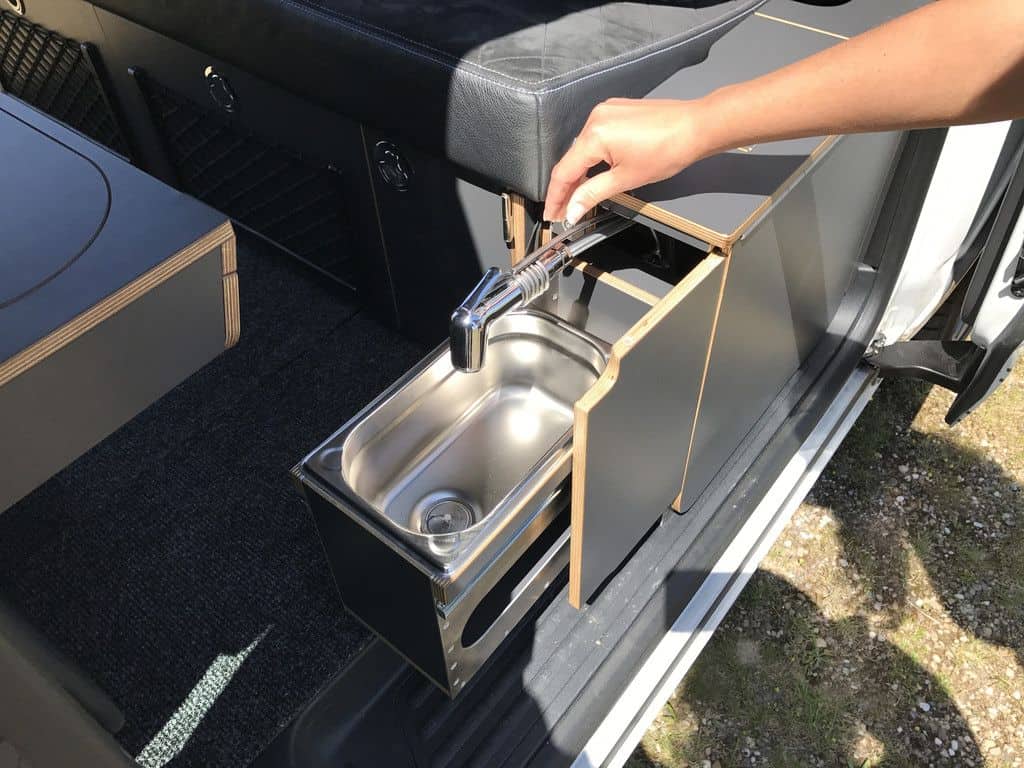 Spacecamper Light Open: Der Reise-Bus 4 der-Autotester