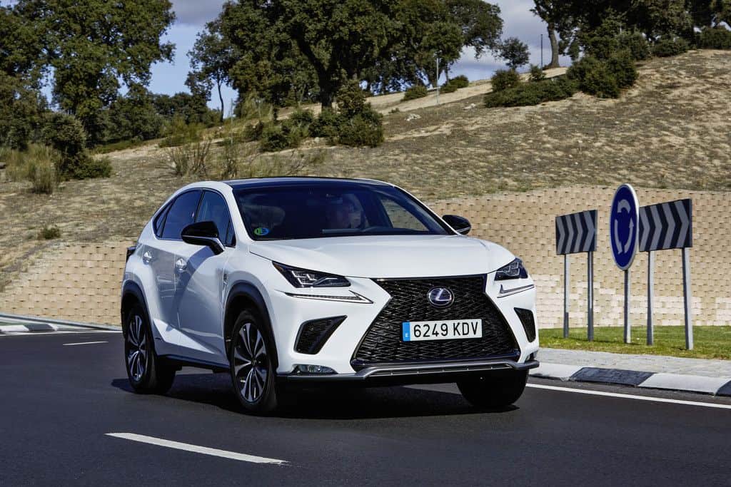 Lexus NX: Nur nicht groß anfassen 2 der-Autotester