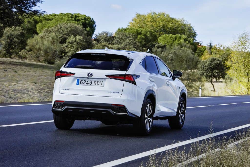 Lexus NX: Nur nicht groß anfassen 3 der-Autotester