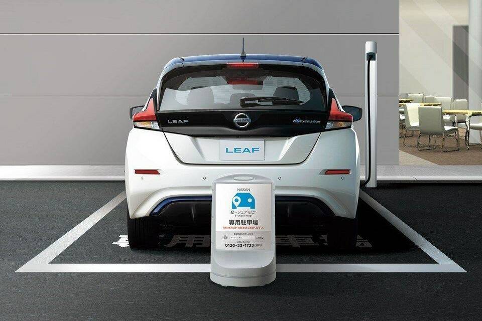 Nissan bietet in Japan E-Carsharing an 7 der-Autotester