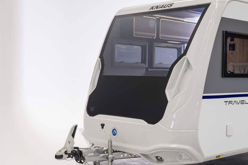 Knaus entwickelt „dimmbares“ Bugfenster 14 der-Autotester