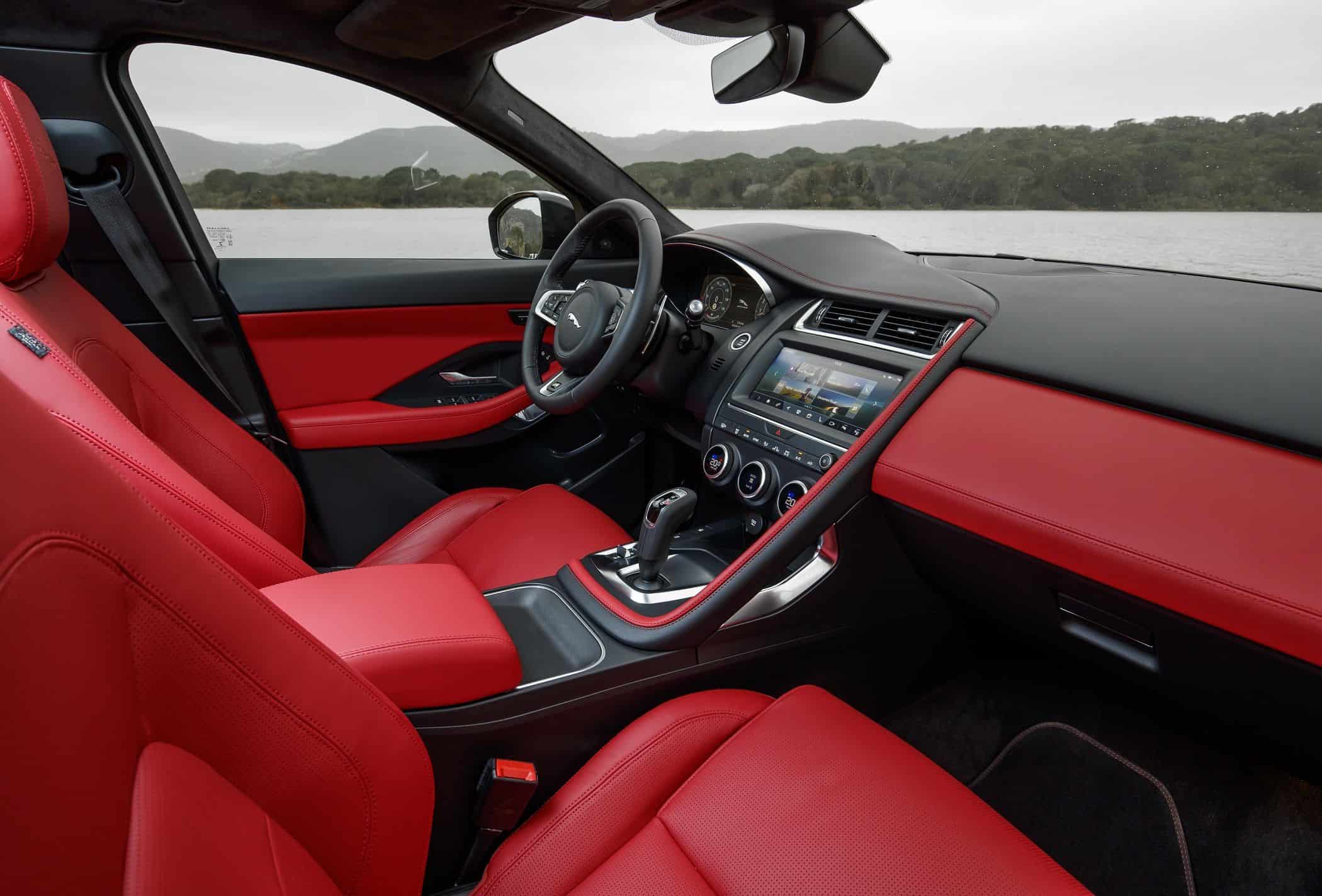 Jaguar E-Pace - Das zweite SUV des britischen Automobilherstellers 5 Jaguar E-PACE Corsica