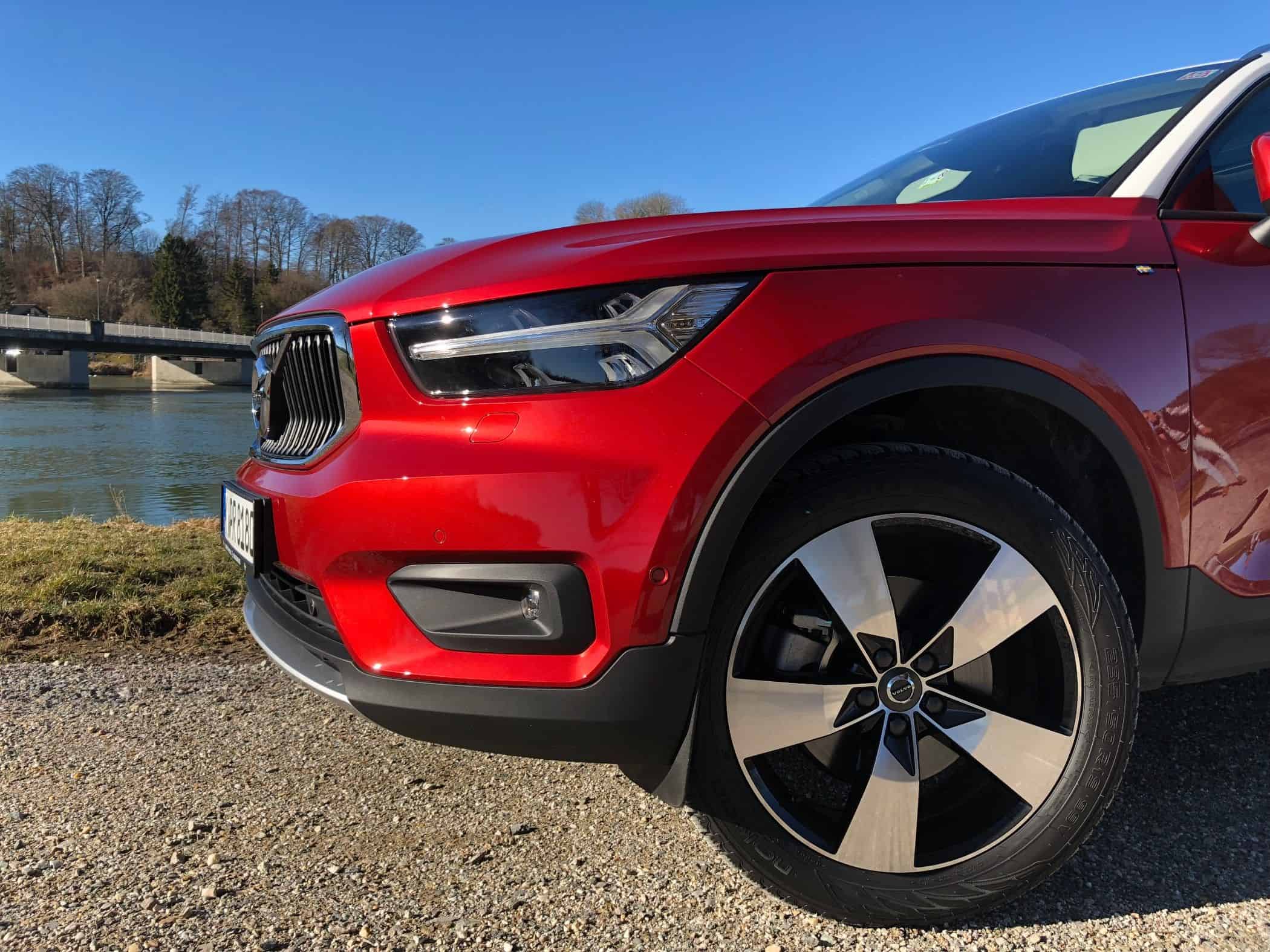 Volvo XC40 - Volvo SUVs nun auch in kompakter Form 11 Volvo XC40