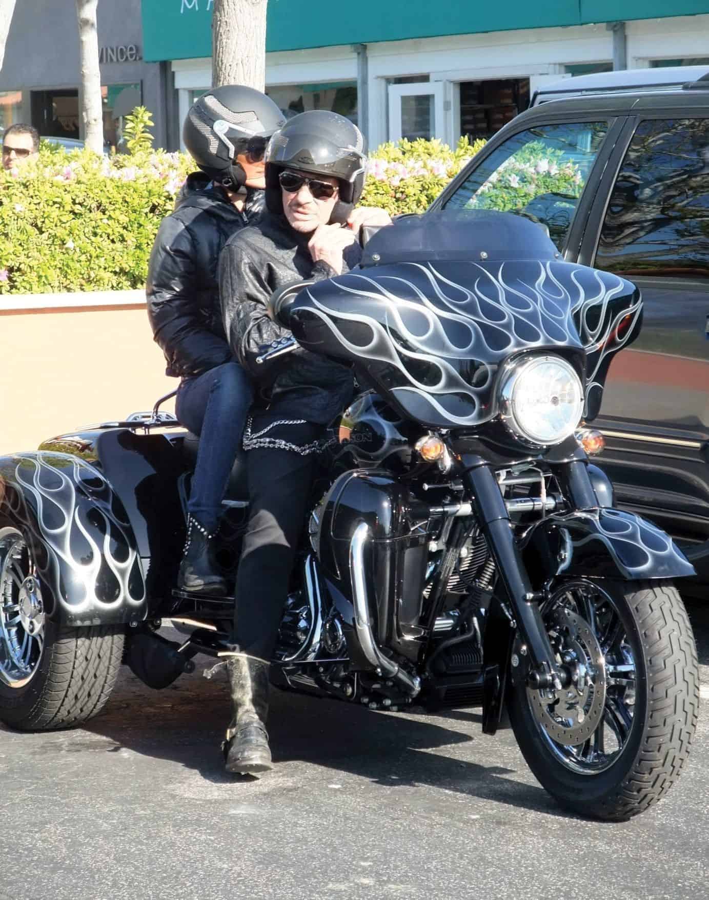 Rétromobile Paris: Bis auf Ausnahmen war es schon immer etwas teurer... 4 Harley Davidson FLHXXX Street Glide Trike von Johnny Hallyday