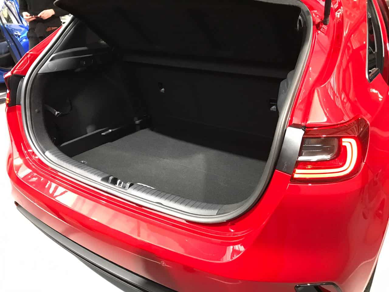 Kia Ceed – Der neue Korea Golf kommt 4 Kia Ceed Kofferraum
