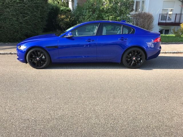 Jaguar XE, 