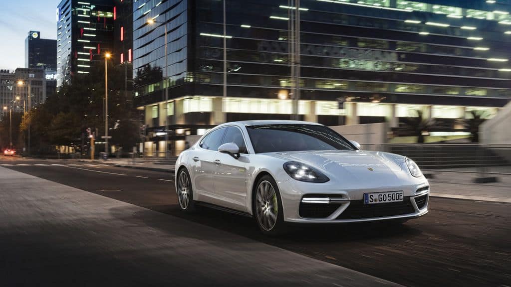 Porsche steckt sechs Milliarden Euro in Elektromobilität 1 Porsche Panamera Turbo S E-Hybrid