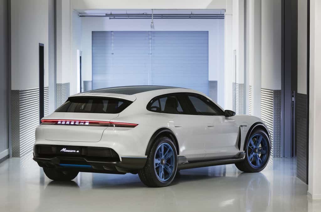 Genf 2018: Porsches Cross Turismo mobilisiert über 600-Elektro-PS 2 Porsche Mission E Cross Turismo