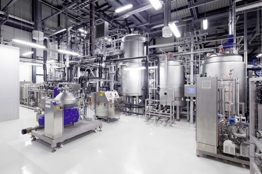 Audi produziert bisher größte Menge e-Benzin 4 Demonstrationsanlage zur Produktion von e-Benzin in Leuna