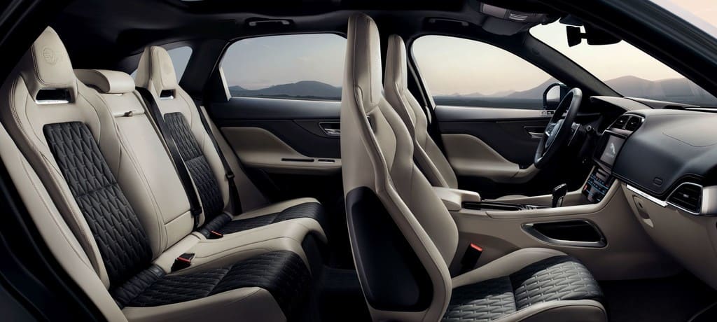 New York 2018: Aus dem Jaguar F-Pace wird ein Sportwagen 6 Jaguar F-Pace SVR