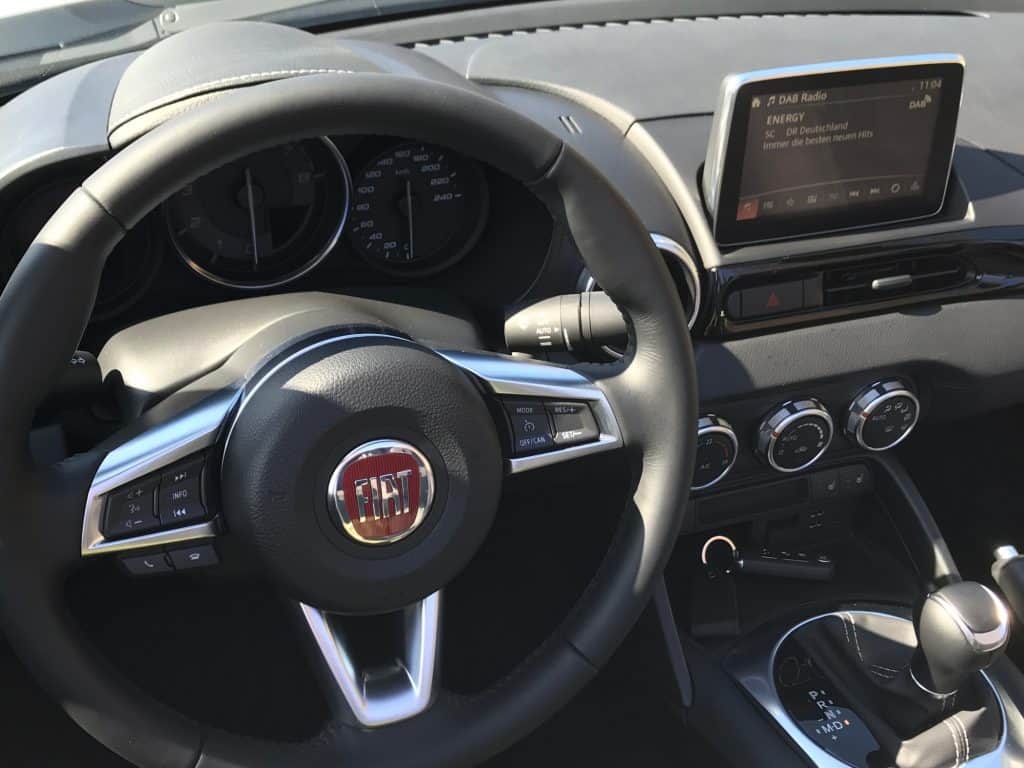 Die Cabrio Saison beginnt – Fiat 124 Spider S-Design und Abarth 124 GT 28 der-Autotester