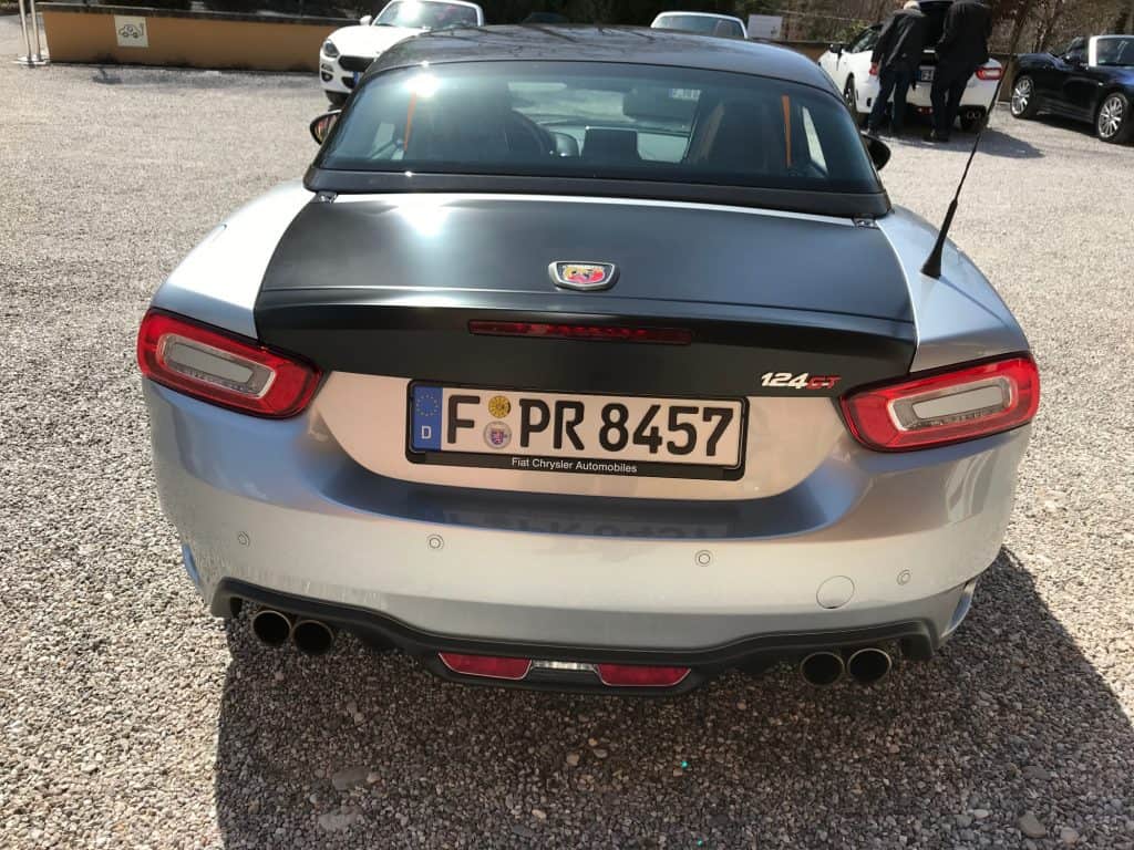 Die Cabrio Saison beginnt – Fiat 124 Spider S-Design und Abarth 124 GT 15 der-Autotester