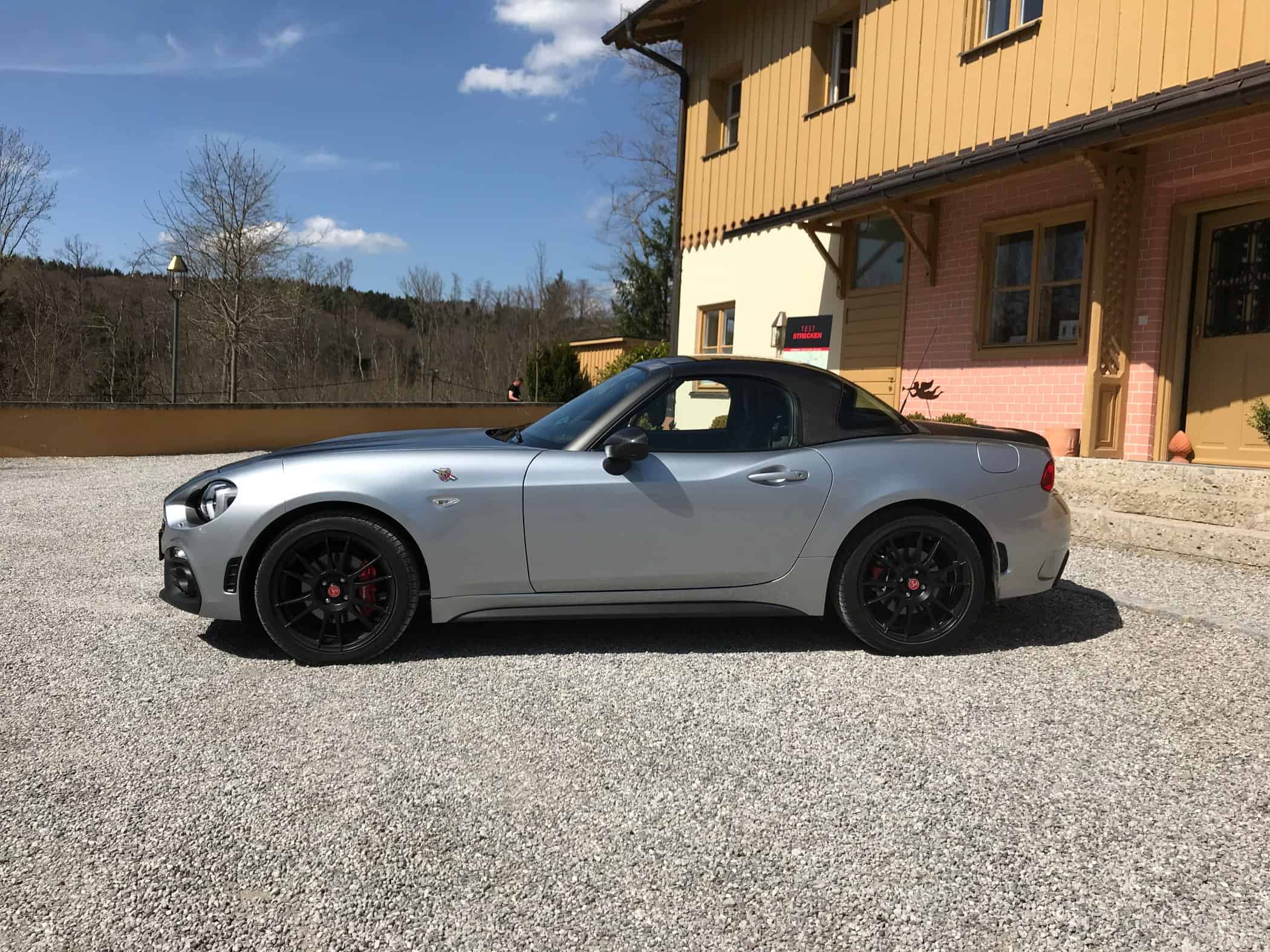 Die Cabrio Saison beginnt – Fiat 124 Spider S-Design und Abarth 124 GT 9 der-Autotester