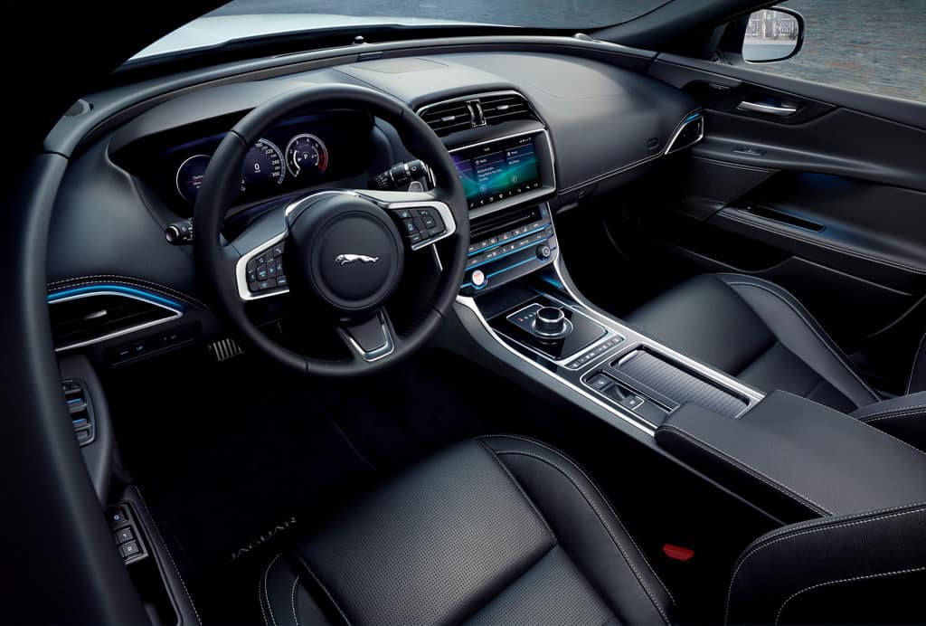 Jaguar XE als unlimitierter „Landmark“ 1 Jaguar XE Landmark