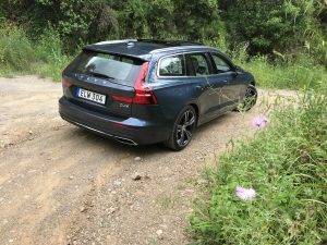 Der neue V60 setzt die lange Tradition von Volvo Kombis fort 16 Volvo V60